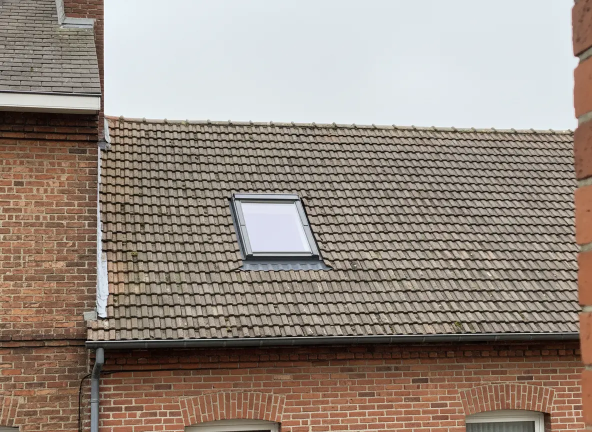 Pose fenêtre de toit Velux, résultat après intervention à Woippy