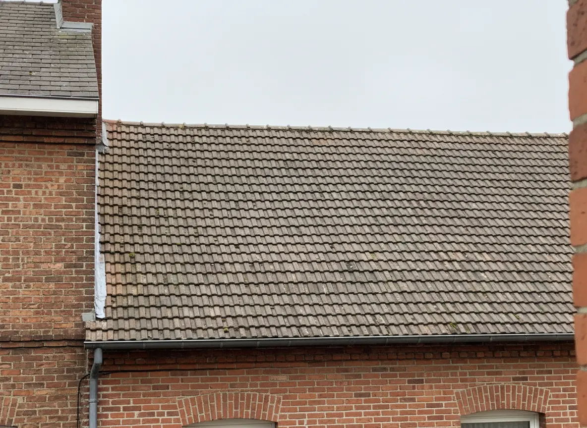 Pose fenêtre de toit Velux, état avant intervention à Woippy